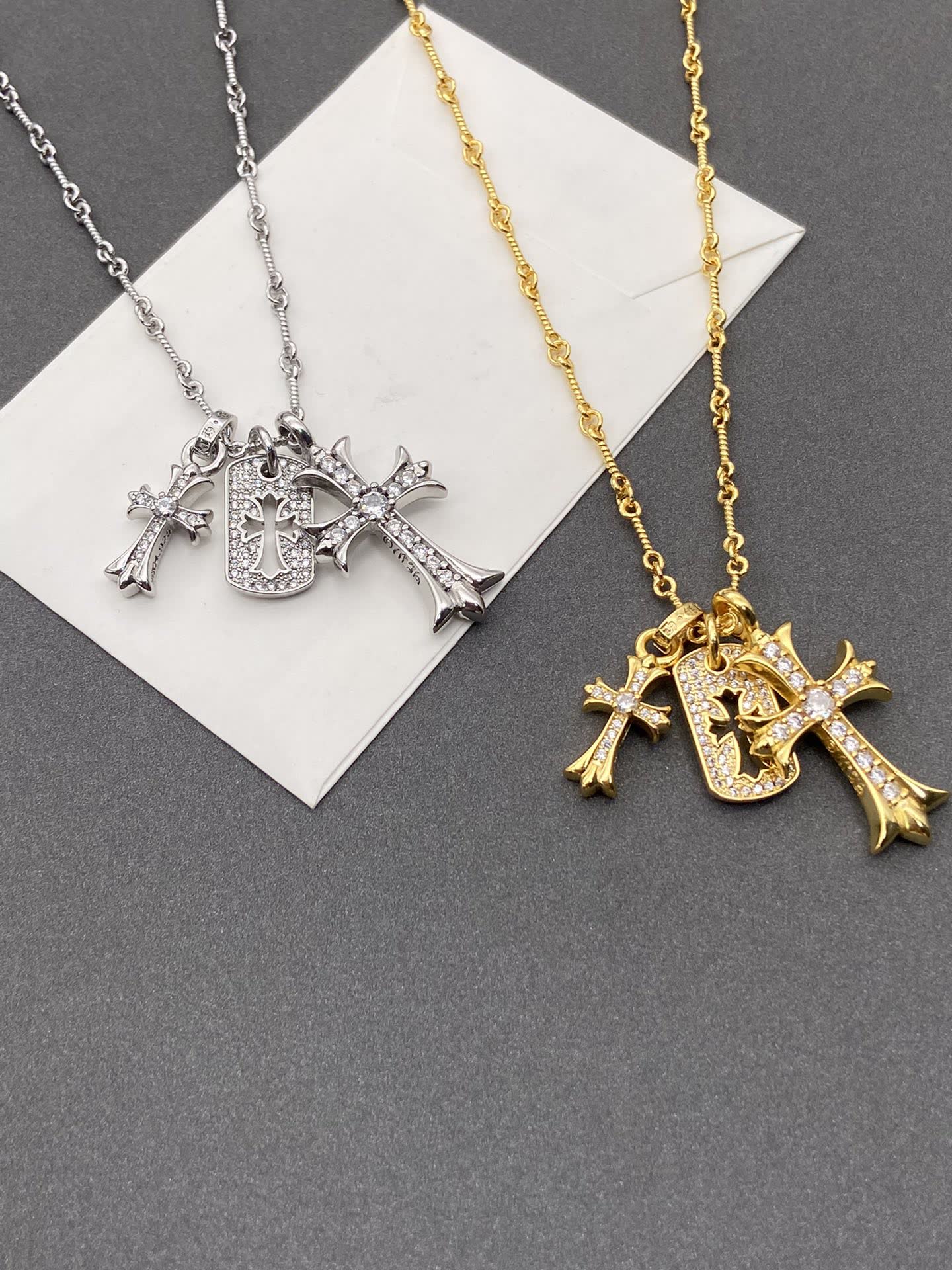 Chrome Hearts Elegant Cross Pendant Necklace
